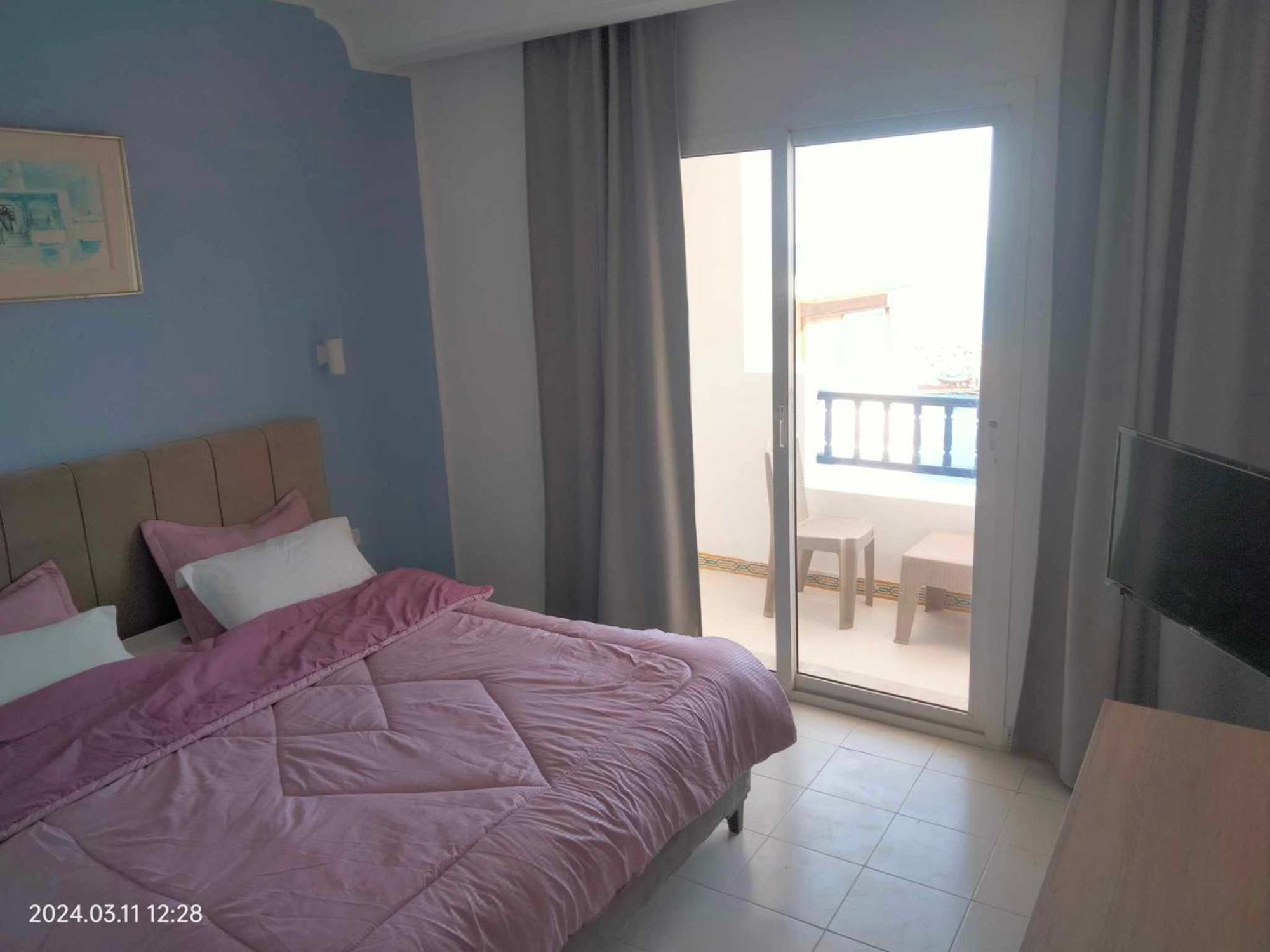 Hotel Mezri Монастир Екстериор снимка