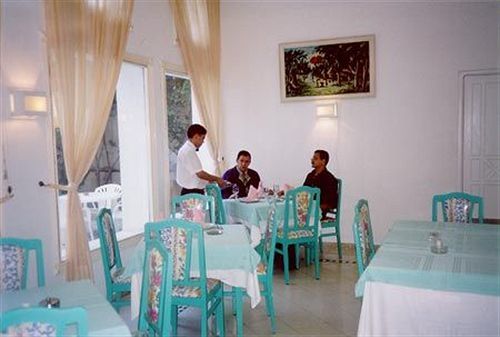 Hotel Mezri Монастир Екстериор снимка